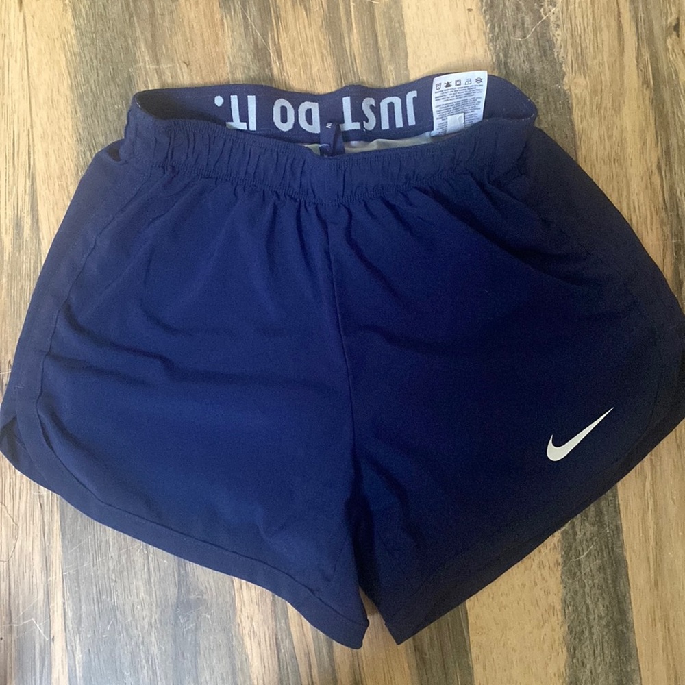Nike dry fit navy shorts xs